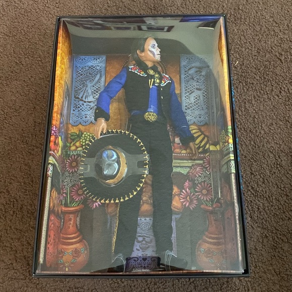 Barbie signature: dia de muertos; collectible items - Picture 5 of 9